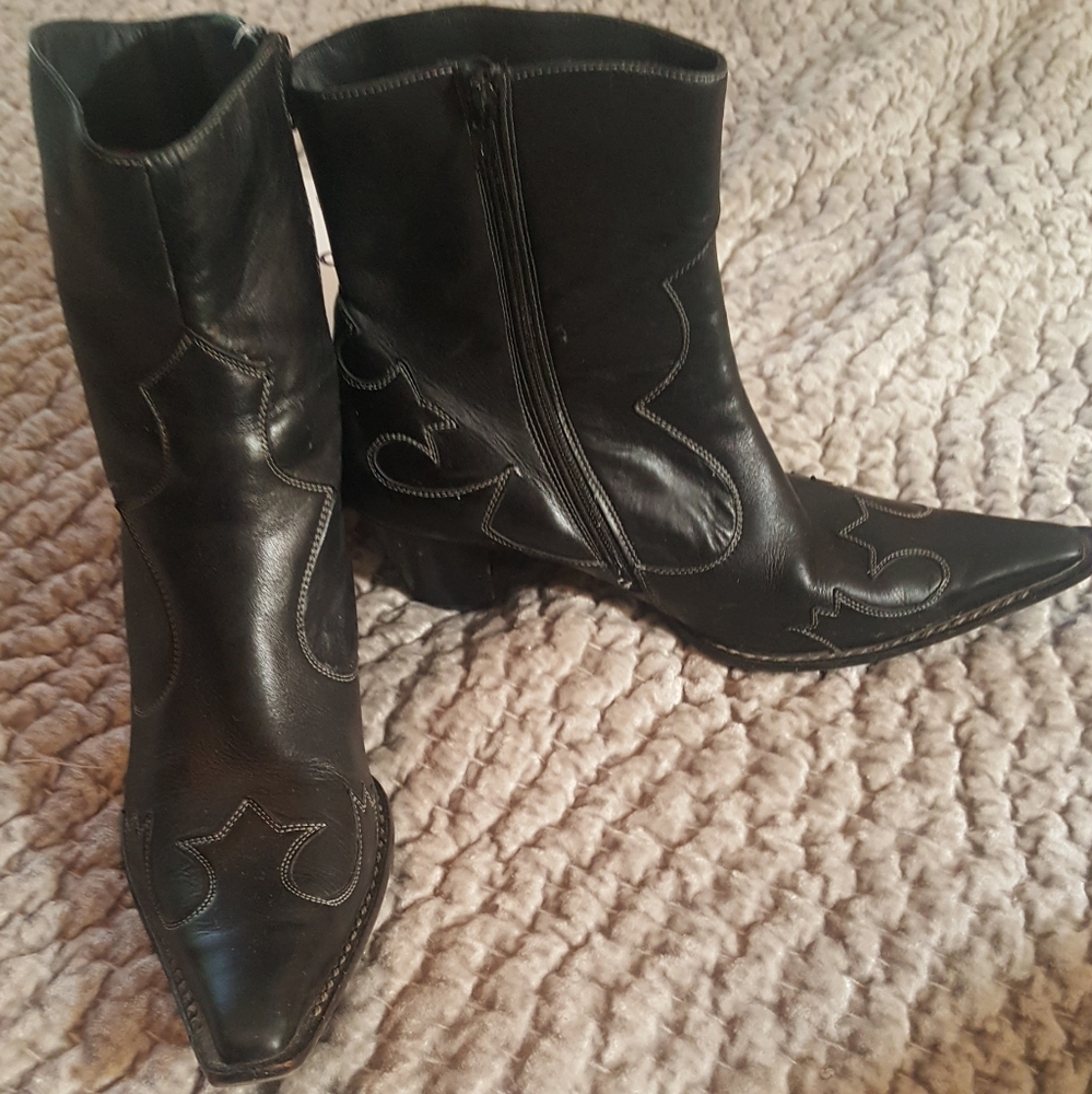 VINTAGE PAUL GREEN Western Cowboy Cowgirl Black Leather Pointed Toe Ankle Boots - Picture 11 of 16